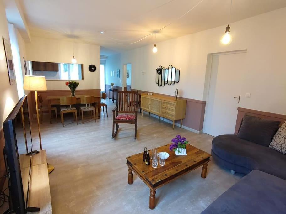 Grand Appartement Avec Jardin Bretenoux Eksteriør bilde