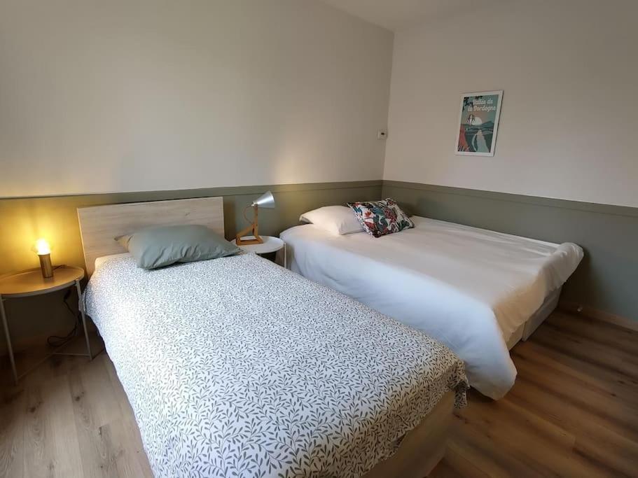 Grand Appartement Avec Jardin Bretenoux Eksteriør bilde